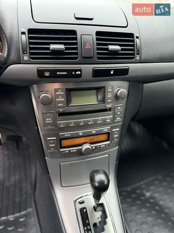 Универсал Toyota Avensis 2007 в Луцке