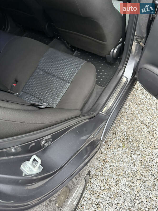 Универсал Toyota Avensis 2007 в Луцке