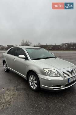 Лифтбек Toyota Avensis 2005 в Лубнах