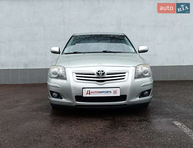Седан Toyota Avensis 2007 в Киеве