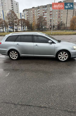Універсал Toyota Avensis 2007 в Чернігові
