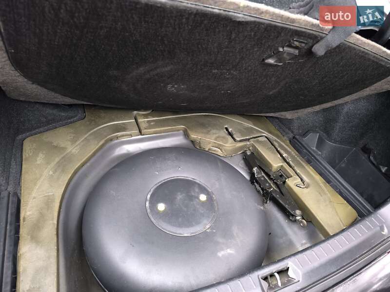 Седан Toyota Avensis 2007 в Вишневом