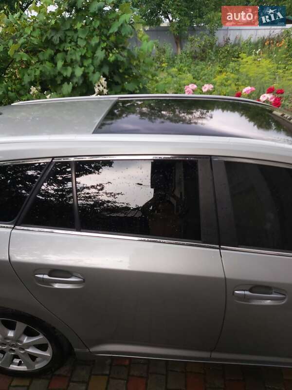 Универсал Toyota Avensis 2009 в Луцке