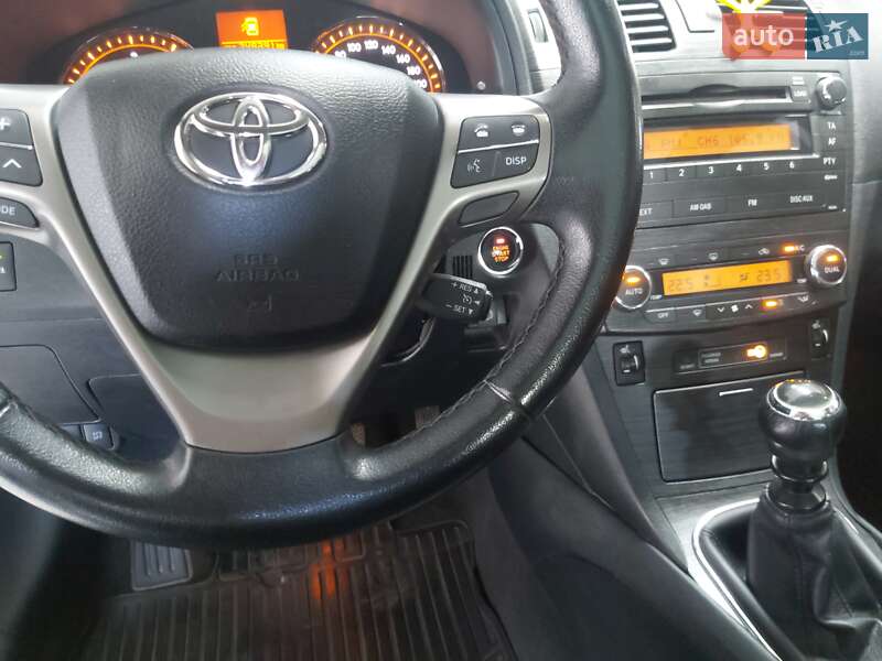 Универсал Toyota Avensis 2009 в Луцке