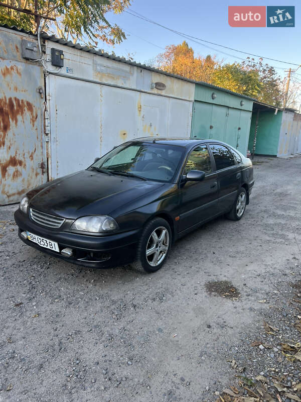 Toyota Avensis 1998 Toyota Avensis 1998