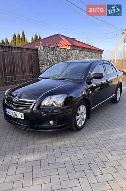 Седан Toyota Avensis 2004 в Луцьку