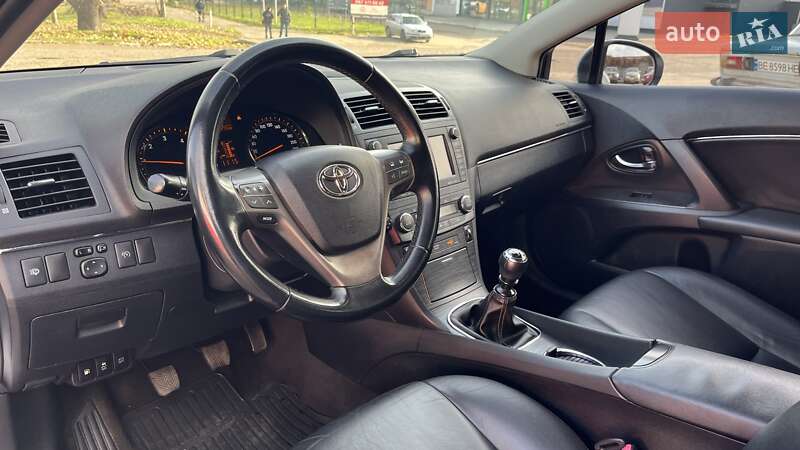 Универсал Toyota Avensis 2010 в Николаеве