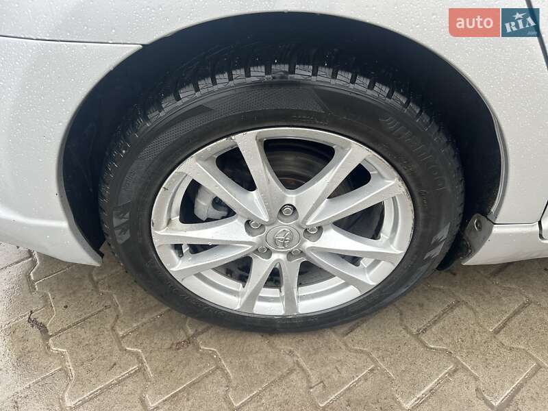 Универсал Toyota Avensis 2010 в Тернополе