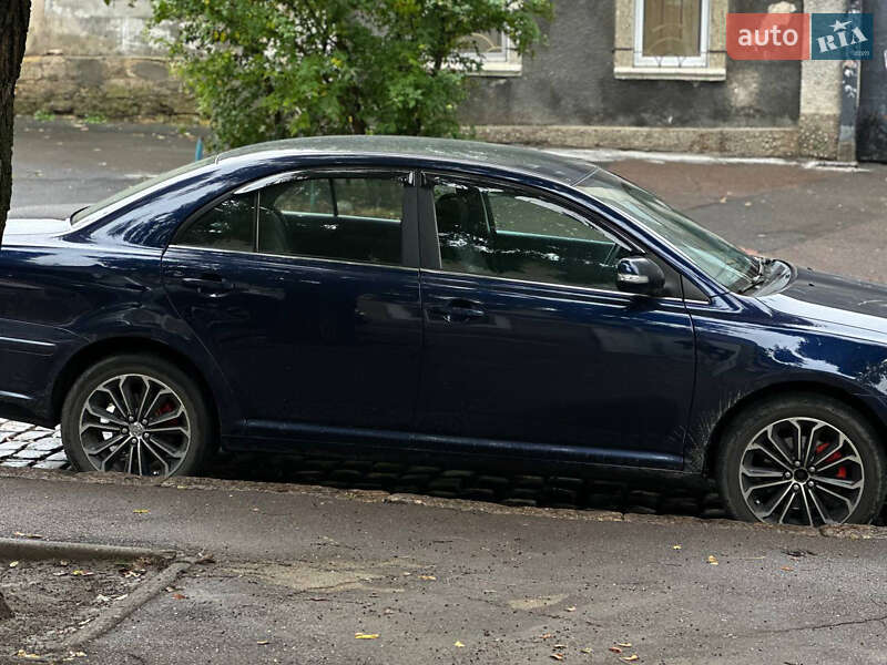 Седан Toyota Avensis 2007 в Одесі