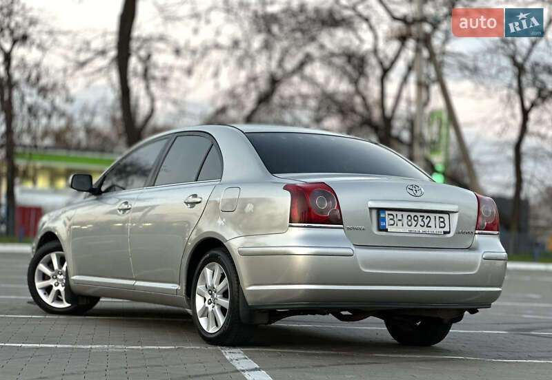 Седан Toyota Avensis 2007 в Одессе