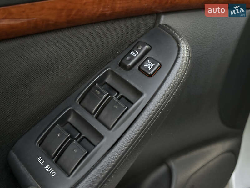 Седан Toyota Avensis 2007 в Одессе