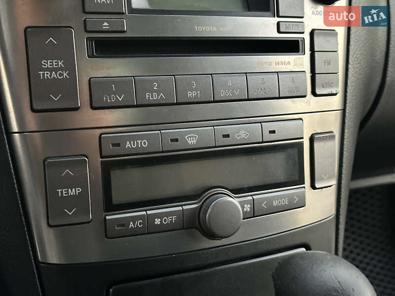 Седан Toyota Avensis 2007 в Одессе