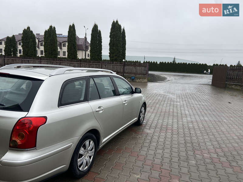 Универсал Toyota Avensis 2004 в Дунаевцах