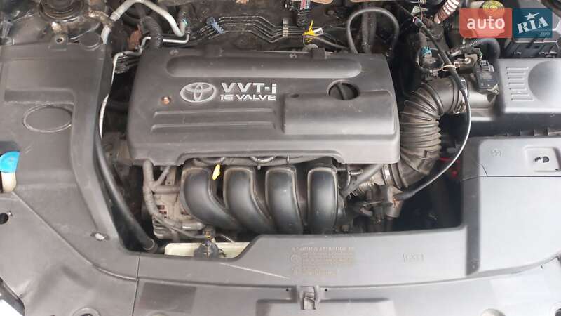 Универсал Toyota Avensis 2003 в Хмельницком