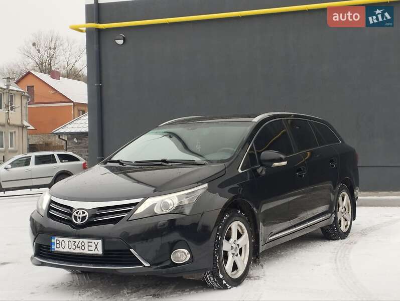 Универсал Toyota Avensis 2012 в Кременце
