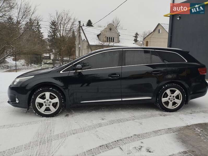 Универсал Toyota Avensis 2012 в Кременце