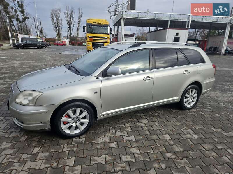 Універсал Toyota Avensis 2004 в Вінниці
