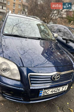 Универсал Toyota Avensis 2003 в Киеве