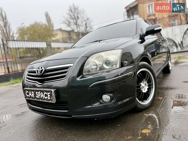 Седан Toyota Avensis 2007 в Одесі