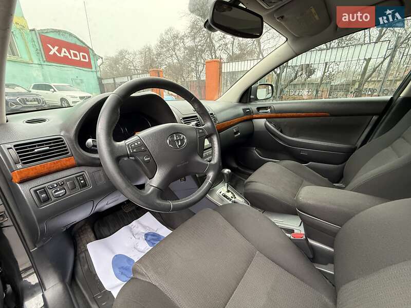 Седан Toyota Avensis 2007 в Одесі