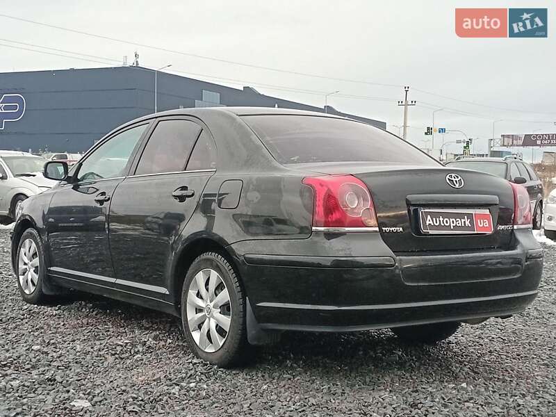 Седан Toyota Avensis 2008 в Львове