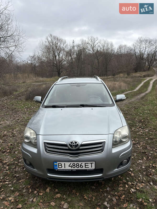 Универсал Toyota Avensis 2007 в Миргороде