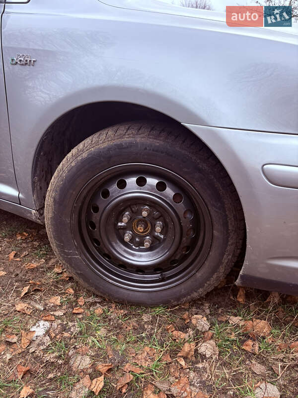 Универсал Toyota Avensis 2007 в Миргороде