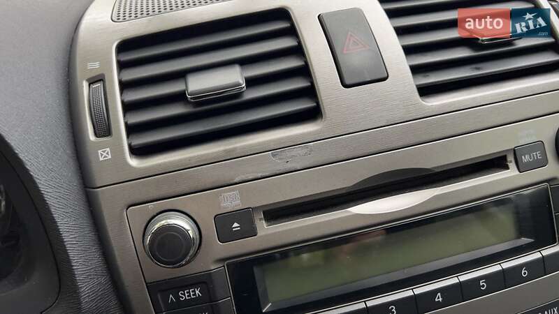 Седан Toyota Avensis 2011 в Первомайске