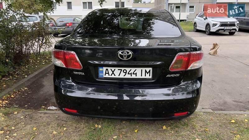 Седан Toyota Avensis 2011 в Первомайске