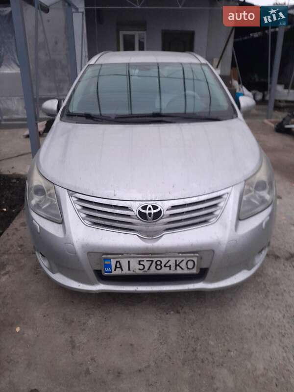 Универсал Toyota Avensis 2011 в Киеве
