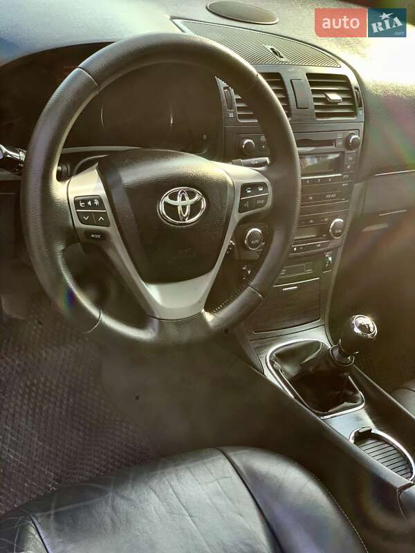 Универсал Toyota Avensis 2009 в Одессе