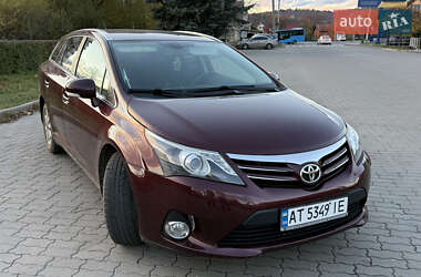 Універсал Toyota Avensis 2012 в Івано-Франківську
