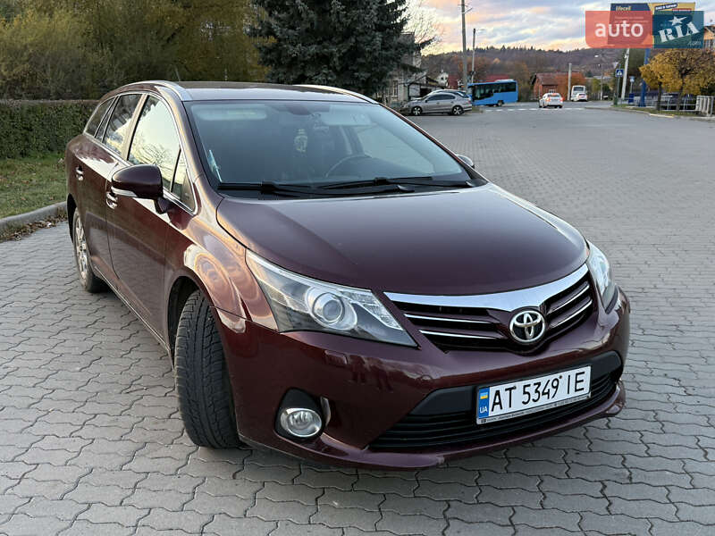 Универсал Toyota Avensis 2012 в Ивано-Франковске