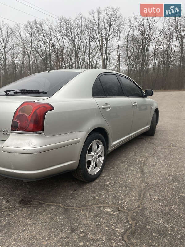 Ліфтбек Toyota Avensis 2006 в Новоархангельську