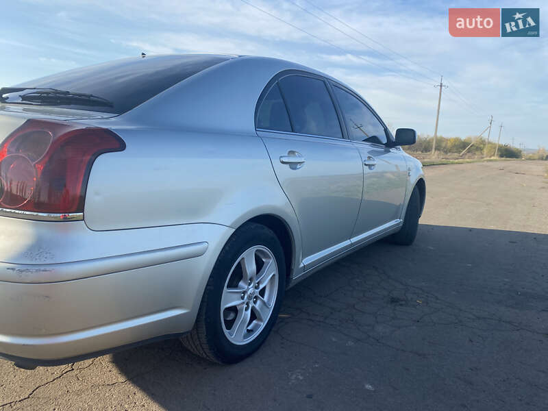 Ліфтбек Toyota Avensis 2006 в Новоархангельську