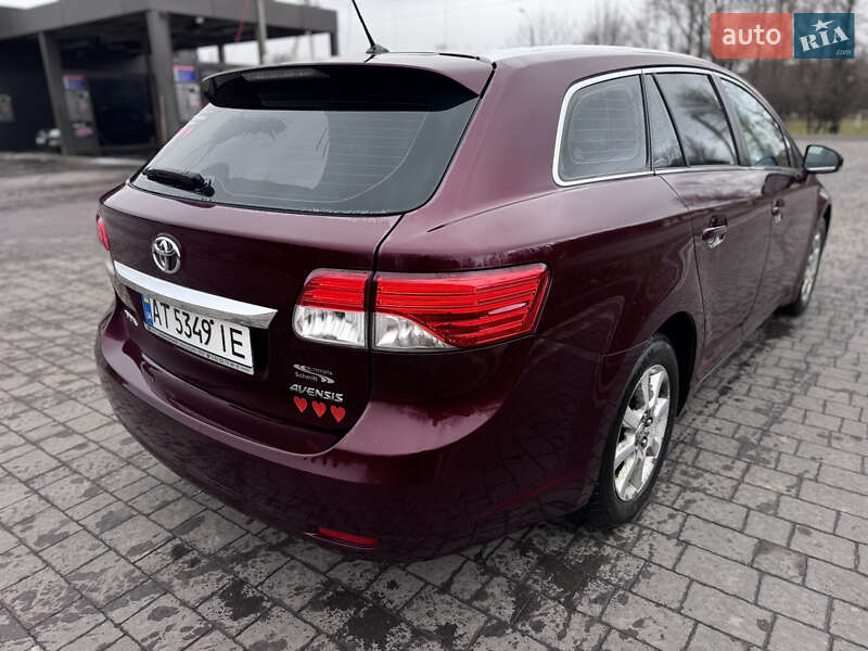 Универсал Toyota Avensis 2012 в Ивано-Франковске