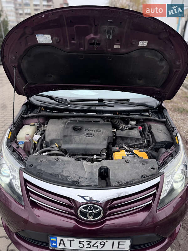 Универсал Toyota Avensis 2012 в Ивано-Франковске