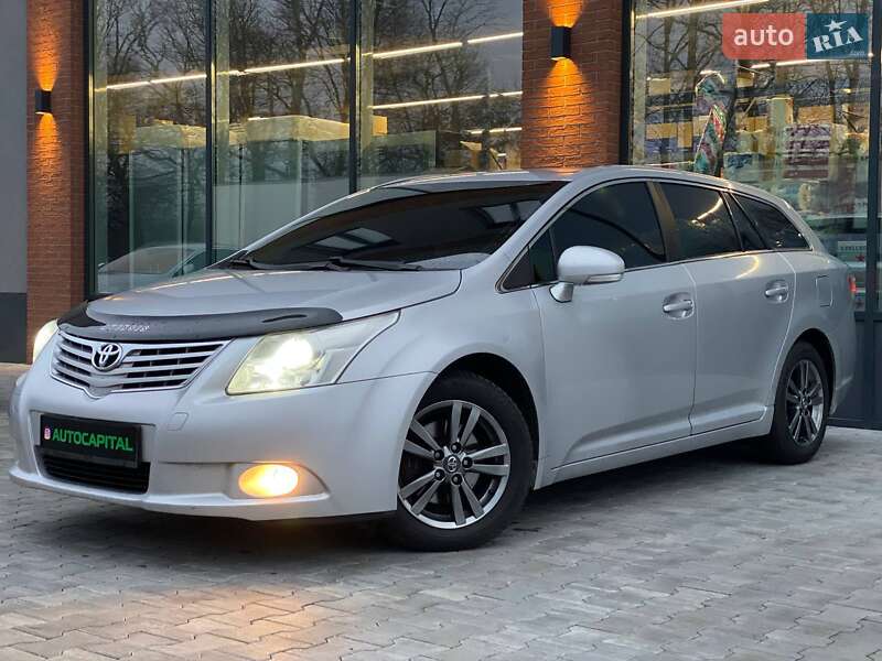 Toyota Avensis 2011