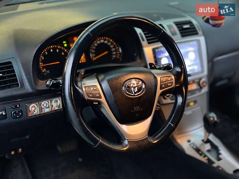 Універсал Toyota Avensis 2011 в Києві