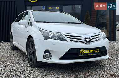 Універсал Toyota Avensis 2012 в Коломиї