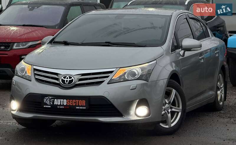 Седан Toyota Avensis 2013 в Харькове фото 2 Седан Toyota Avensis 2013 в Харькове