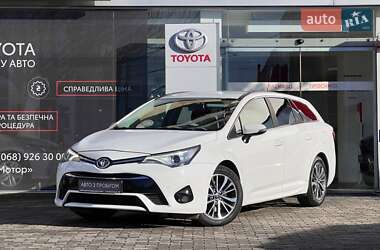 Универсал Toyota Avensis 2016 в Ужгороде