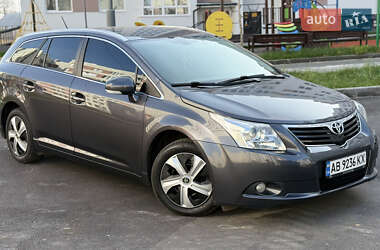 Універсал Toyota Avensis 2011 в Вінниці