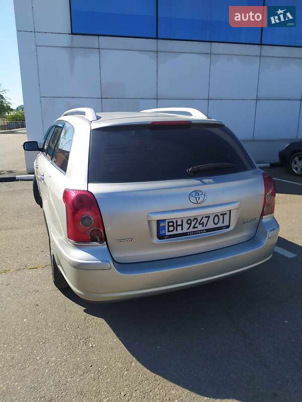 Toyota Avensis 2004 Toyota Avensis 2004