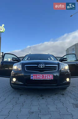 Универсал Toyota Avensis 2008 в Луцке