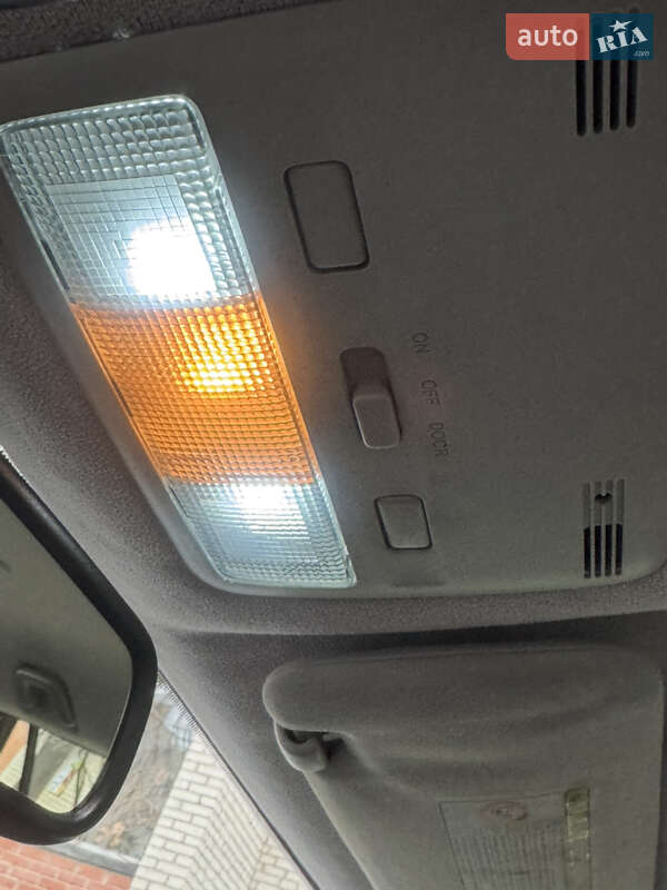 Универсал Toyota Avensis 2005 в Луцке