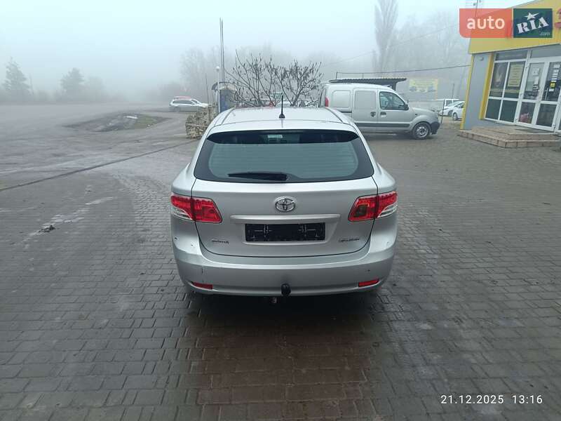 Універсал Toyota Avensis 2009 в Городку