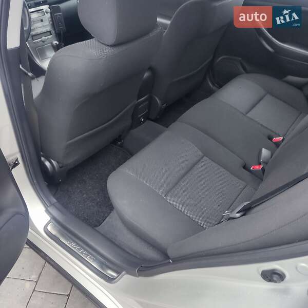 Универсал Toyota Avensis 2005 в Хмельницком