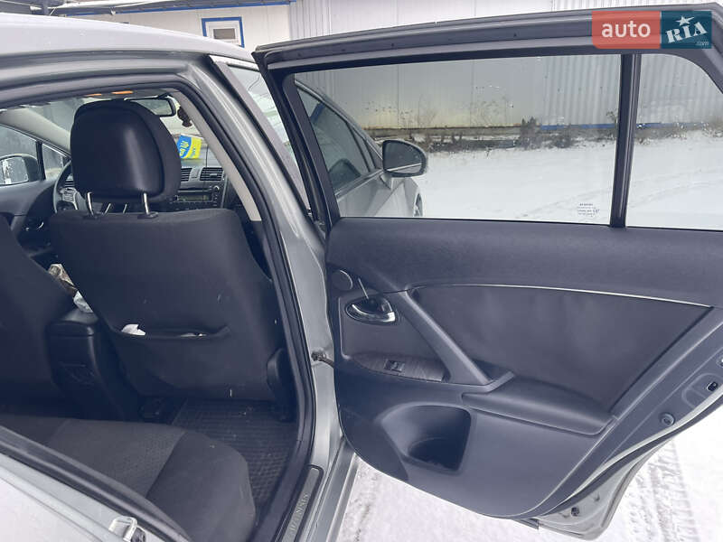 Універсал Toyota Avensis 2008 в Львові