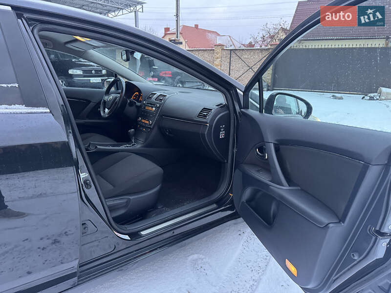 Универсал Toyota Avensis 2010 в Луцке фото 21 Универсал Toyota Avensis 2010 в Луцке